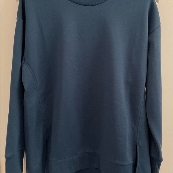 New Balance Crewneck Sweatshirt / Top - NWT - Size Large - Blue - Picture 3 of 9